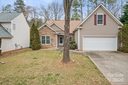 1219 Oakdale Commons Court sold home in Charlotte, SC