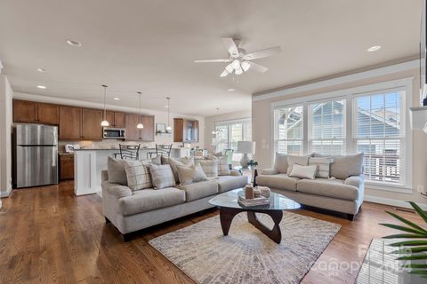 Previously sold for $670,500