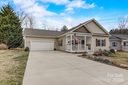 506 Riverwind Drive sold home in Hendersonville, SC
