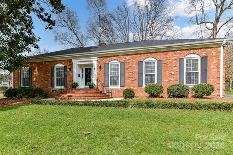 3901 Chandworth Road