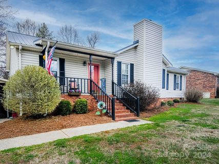 1304 Armstrong Ford Road