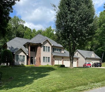 5400 Club View Drive sold home in Phoenix Hills, Concord, NC