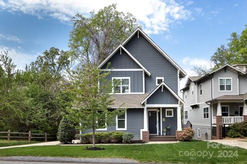 939 Everett Place