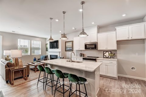 2635 Texana Court 320/Adriana