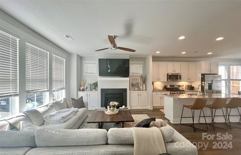 624 Amalfi Drive 66