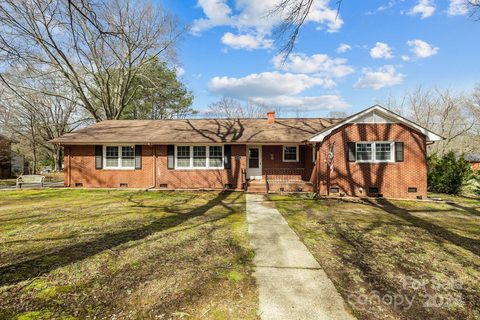 1102 Virginia Avenue sold home in Stewart Park, Monroe, NC