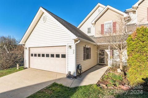 32 Viera Drive sold townhome in Fernstone Village, Swannanoa, NC