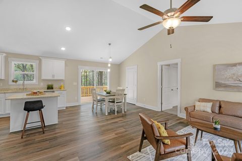 824 Cabaniss Drive sold home in Eastway Heights, Shelby, NC