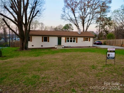 9643 Pleasant View Lane sold home in Pleasant View Acres, Mint Hill, NC