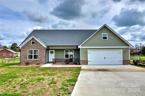 100 Royal Avenue sold home in College Park, Albemarle, NC