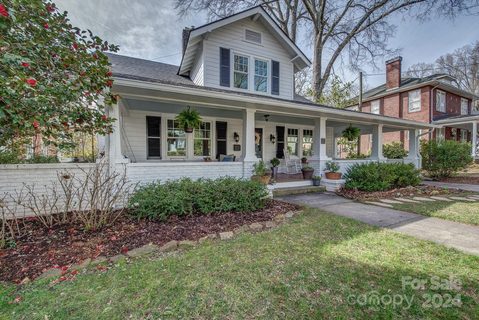 307 W 5th Avenue