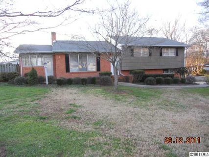 2111 Pamela Street