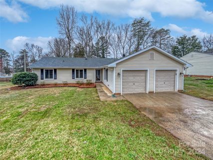 1639 Windy Rush Lane sold home in Kingswood South, Gastonia, NC