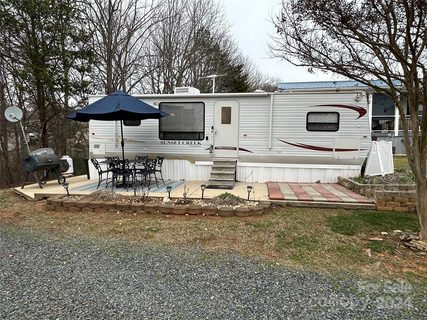 156 Grand View Drive