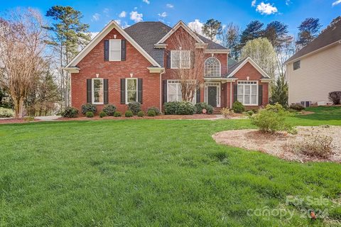 2532 Radrick Lane