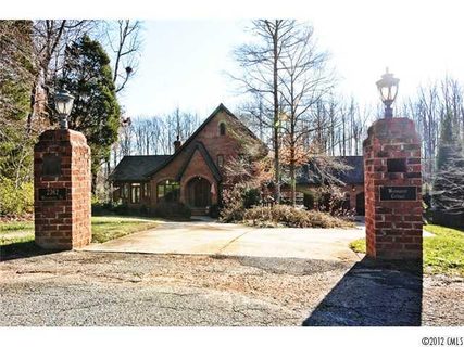 2362 Wedgewood Drive