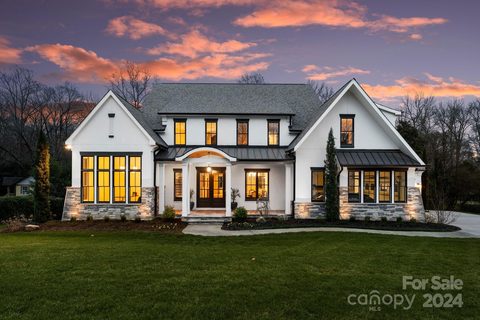 425 Mammoth Oaks Lane