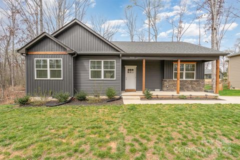 7595 Lakehaven Drive
