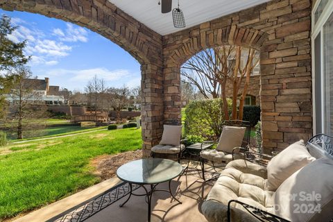 2715 Circa Drive sold home in Bella Sera Villas, Matthews, NC