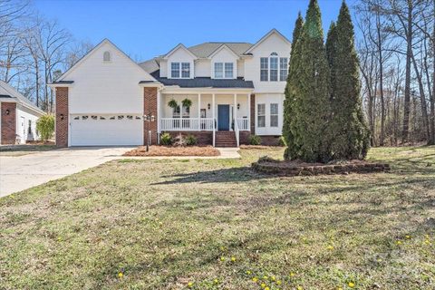 1233 Waterford Drive sold home in Edgewood Estates, Lincolnton, NC