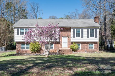 2305 Applegate Drive sold home in Autumn Chase, Concord, NC