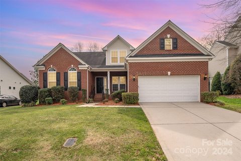 2625 Holly Oak Lane