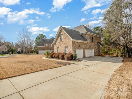 927 Hickory Stick Drive