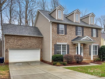 6421 Colonial Garden Drive