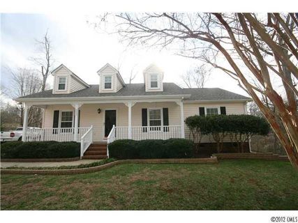 105 Old Granite Court sold home in Beacon Hills, Gastonia, NC