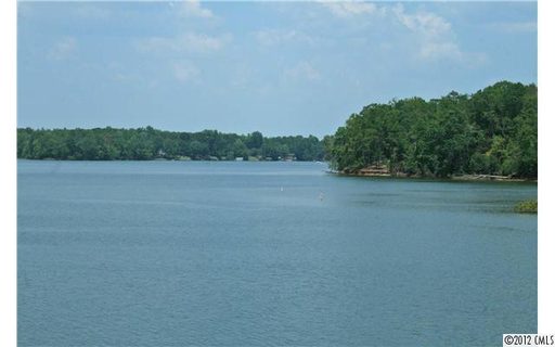 1049 Peninsula Drive Lot 13 sold home in Lakepoint, Belmont, NC