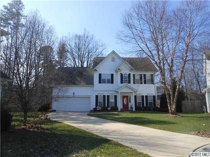 183 Devon Forest Drive sold home in Bluffs At Tall Oaks, Mooresville, NC