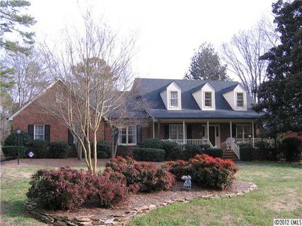 504 Beverly Circle