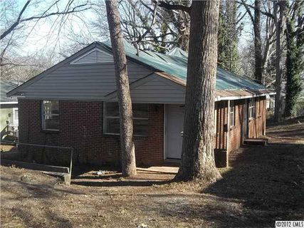 2722 Carol Avenue sold multi-family property in Summit View, Charlotte, NC