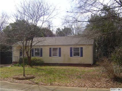 2510 Kingsbury Drive sold home in Walnut Hills, Charlotte, NC