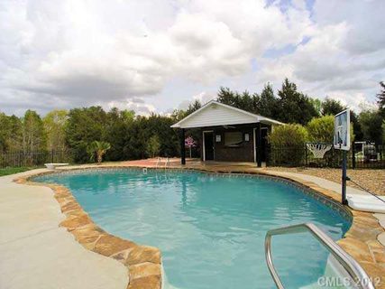 718 Poston Drive