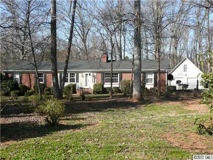 305 Sherwood Drive