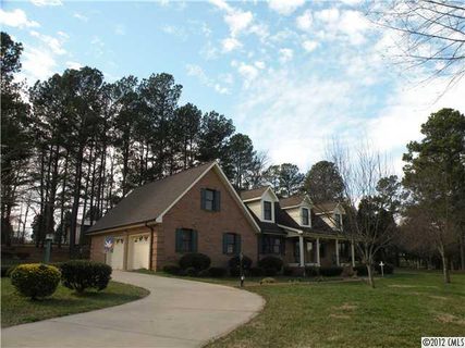 113 Hannah Brooke Lane