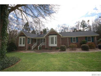 9803 Chestnut Road sold home in Marvin Estates, Marvin, NC