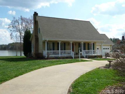 325 Pebble Point Road sold home in Pebble Point, Salisbury, NC