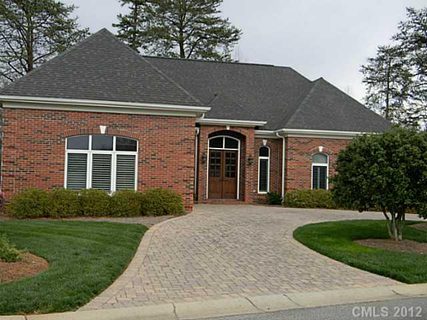 2996 Heritage Commons Lane