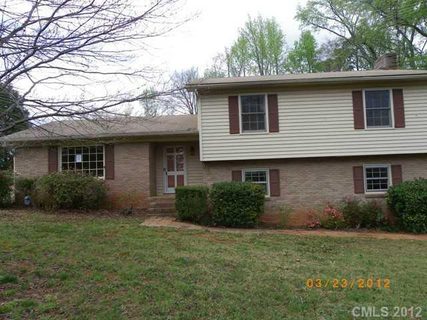 1509 Hathaway None