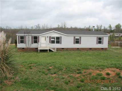 132 Robins Hill Lane