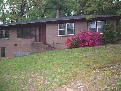 2037 Woodcrest Circle