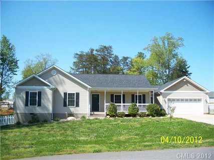 136 Top Flite Drive sold home in Augusta Greens, Statesville, NC