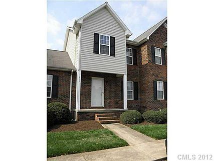 1094 Ne 22nd Street 205 sold townhome in Spring Meadows, Hickory, NC