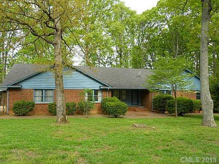 1301 Huckleberry Drive sold home in Hillcrest Acres, Lincolnton, NC