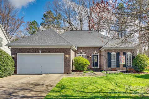 13621 Edgetree Drive