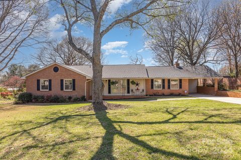 8617 Byway Road sold home in Westmoreland, Charlotte, NC