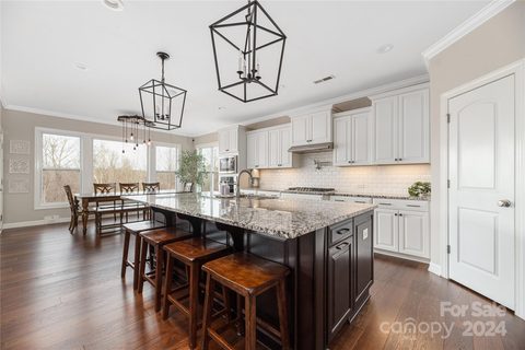 271 Walking Horse Trail