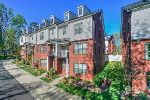 527 Griffith Village Lane sold townhome in The Villages of South Main, Davidson, NC